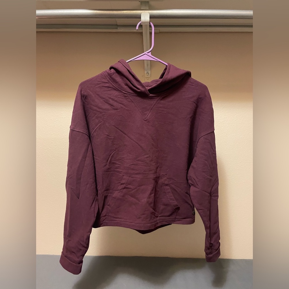 Women’s Burgundy MNY Crewneck size medium